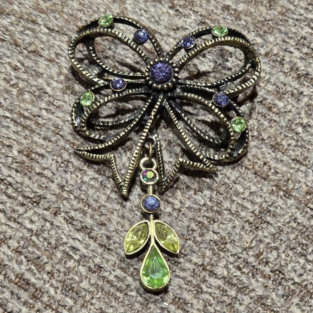 Bow Green Purple Crystal Dark Goldtone Vintage Brooch - Picture 2 of 3